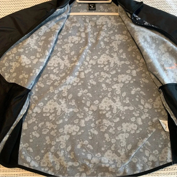 Nike Therma Exploration Black Floral Hooded Jacket Full Zip XL Rare HTF - Picture 12 of 16